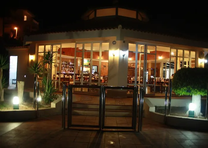 מלון דירות Golf Park 3*