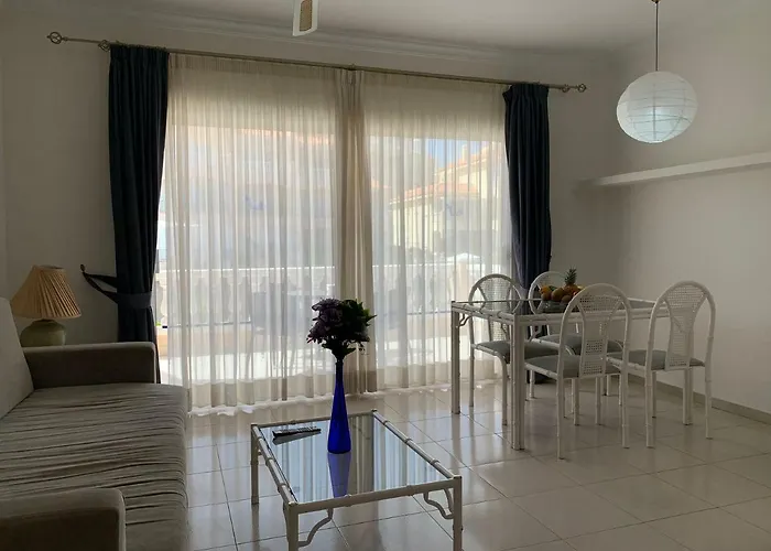 Golf Park מלון דירות 3*