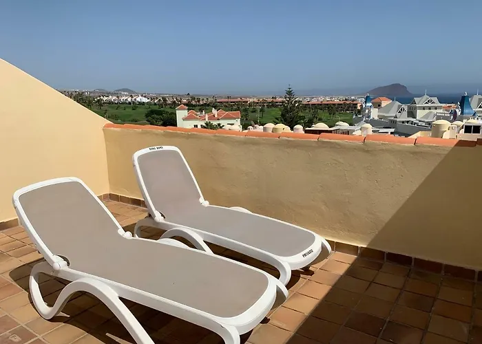 Golf Park מלון דירות 3*