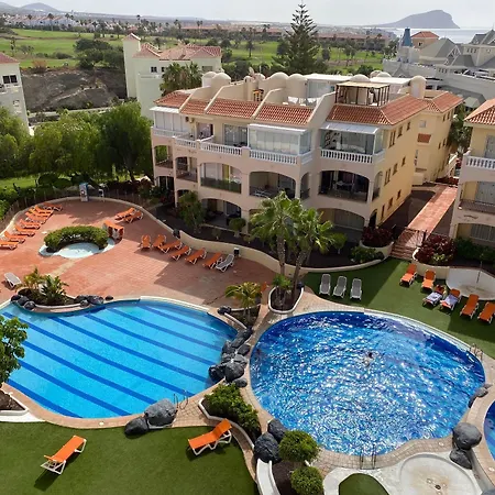 Ξενοδοχείο με διαμερίσματα Golf Park