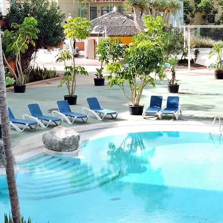 Ξενοδοχείο με διαμερίσματα Golf Park Los Abrigos