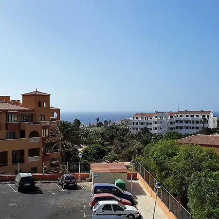 Ξενοδοχείο με διαμερίσματα Golf Park 3*