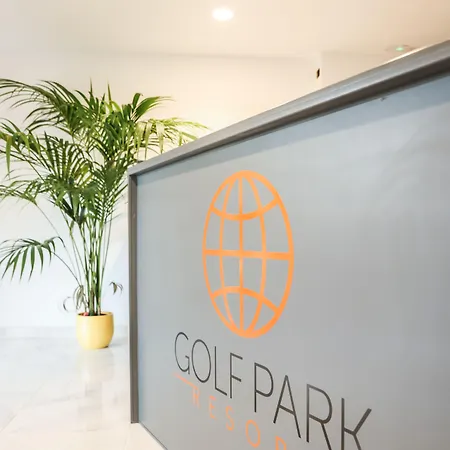 Golf Park 3* لوس أبريغوس